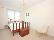 Renovated Art Deco Close to Beach Plenty On Street Parking