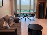 Renovated AVANT BGC | 1 BEDROOM