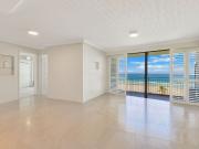 Renovated Beachfront Apartment Royal Palms Resort