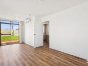 Renovated Booragoon Villa with Private Access & Extra...