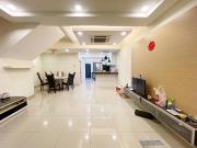 Renovated Extended 3 Storey House Taman Sri Putra Sungai...
