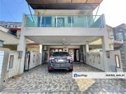 RENOVATED EXTENDEDDouble Storey Terrace Taman Ukay...