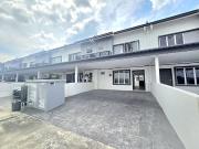 Renovated Facing Open rumah masih baru Puncak Alam
