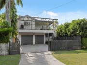 Renovated family home in heart of Bulimba
