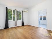 RENOVATED FAMILY HOME! ONE WEEK FREE RENT!