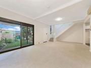 RENOVATED FAMILY TOWNHOUSE!