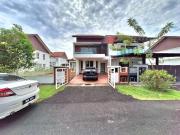 RENOVATED GUARDED Near KLIA Semi D House Jenderam Damai...