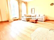 Renovated historic apartment with garden in Düsseldorf