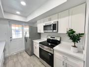 Renovated home Near Gym & Shopping – All Utilities