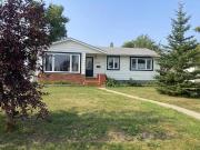 Renovated Open Plan House in Prestigious Parkview