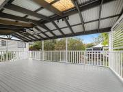 Renovated Queenslander with Space, Style & Inner City...