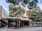 RENOVATED SEMI FURNISHED BOARDING ROOM IN TOP LOCATION