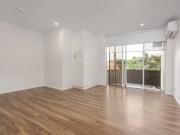 RENOVATED STUDIO APARTMENT WITH BALCONY