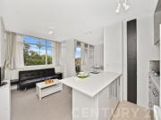 Renovated Studio in Prime Lifestyle Location