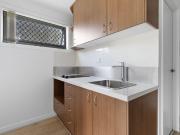 RENOVATED STUDIO IN THE HEART OF NUNDAH!