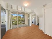 Renovated, Stylish, modern unit in the heart of Herston!