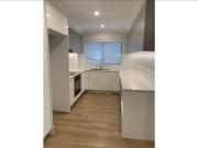 Renovated Top Floor Apartment – 2 Bedroom, 2 Bathroom, 2...