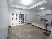 RENOVATED TOWNHOUSE IN SCOUT AREA, RESIDENCE OR OFFICE USE