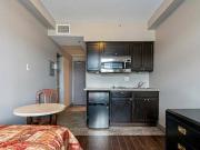 Renovated upscale Bachelor for rent free Wifi