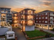 Renovated Waterfront Apartment in the Heart of The Entrance