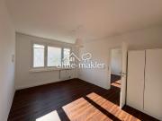 Renoviert, hell und modern 2 Zimmer Wohnung zentral in...