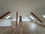 Renovierte 2 Raum Dachgeschosswohnung inkl. Einbauküche