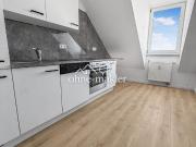 Renovierte 2 Raum Wohnung Park in der Nähe 4 Stationen...