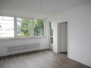 Renovierte 2 Zi. Whg. mit Balkon in grüner Lage!