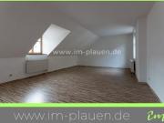 Renovierte 2 Zimmer DG Wohnung im Zentrum von Auerbach –...