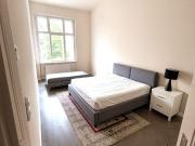 Renovierte 2 Zimmer Wohnung mit Balkon in Top Lage!