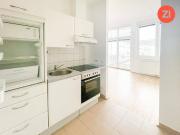 Renovierte 2 Zimmer Wohnung mit Einbauküche, Balkon und...
