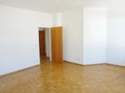 Renovierte 2 Zimmerwohnung mit Einbauküche in der...