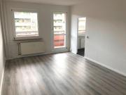 Renovierte 3 Raum Wohnung mit Balkon!