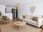 Renovierte 4,5 Zimmer Wohnung mit Balkon