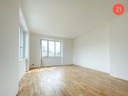 Renovierte 4 Zimmer Wohnung mit Balkon