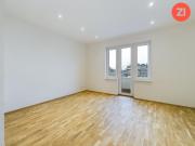 Renovierte 4 Zimmer Wohnung mit Balkon und Loggia