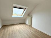 Renovierte 4 ZKB Dachgeschosswohnung in zentraler Lage...