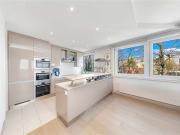 Renovierte 5,5 Zimmer Wohnung mit Panoramablick auf den See