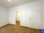 Renovierte 67m² Wohnung + 43m² Gartenterrasse im...