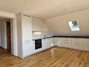 Renovierte Dachgeschosswohnung von 4,5 Zimmern