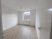 Renovierte, lichtdurchflutete 2 Zimmer Wohnung in...