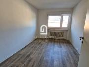 renovierte und bezugsfreie 3 Zimmerwohnung in Oberaußem!
