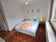 Renovierte und möblierte 2 Zimmer Wohnung mit großen...