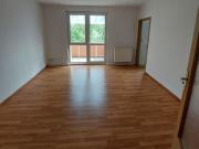 Renovierte Wohnung mit Balkon und Einbauküche in ruhiger...
