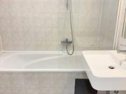 Renovierter 45m² Altbau mit 2 Zimmern und Einbauküche...