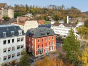 Renoviertes gemischt genutztes Gebäude im Zentrum von... Renoviertes gemischt genutztes Gebäude im Zentrum von...