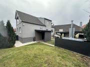 Renoviertes Wohnhaus mit kleinem Garten zu verkaufen