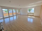 Renovierungsbedürftige 4 Zimmer Wohnung mit großem...