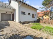 Renovierungsbedürftiges Einfamilienhaus mit Garten und...