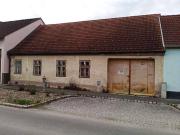 Renovierungsbedürftiges Haus/Abbruchhaus mit Nebengebäuden